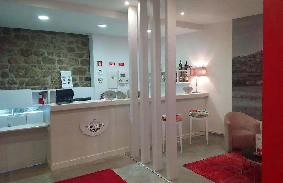 Monsanto Geohotel Escola-1